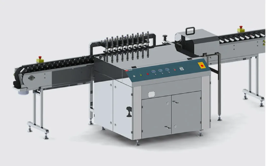 Stroj na řezání špiček a vrtání otvorů do pečiva pro Hot-dogs